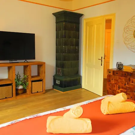 Apartment 3-zimmer-appartement In Privatvilla, Zentrum, Kostenloser Parkplatz Mit Gaestekarte